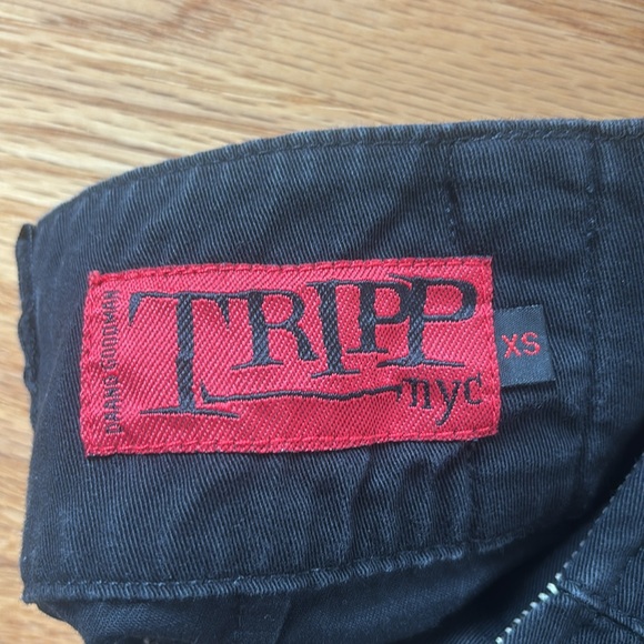 Tripp NYC Black Skirt - Picture 6 of 9